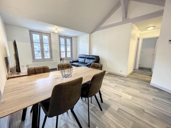 Residence Bury Тюл Екстериор снимка