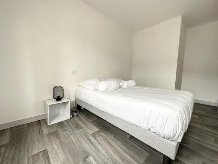 Residence Bury Тюл Екстериор снимка