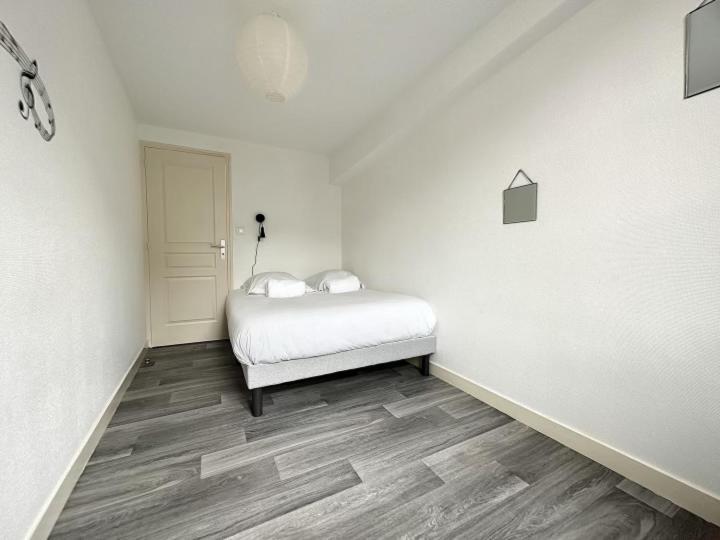 Residence Bury Тюл Екстериор снимка