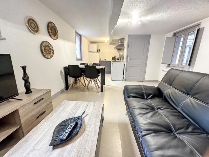 Residence Bury Тюл Екстериор снимка