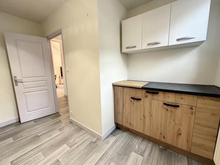 Residence Bury Тюл Екстериор снимка