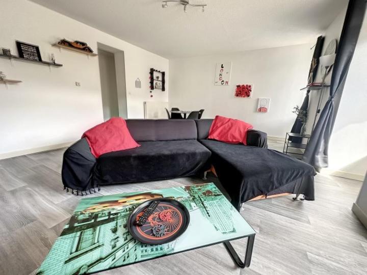 Residence Bury Тюл Екстериор снимка